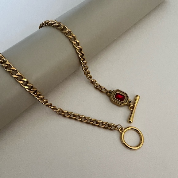 Classic Vintage-Inspired Chunky Gold Necklace - Elegant Artsy Necklace - Picture 3 of 13